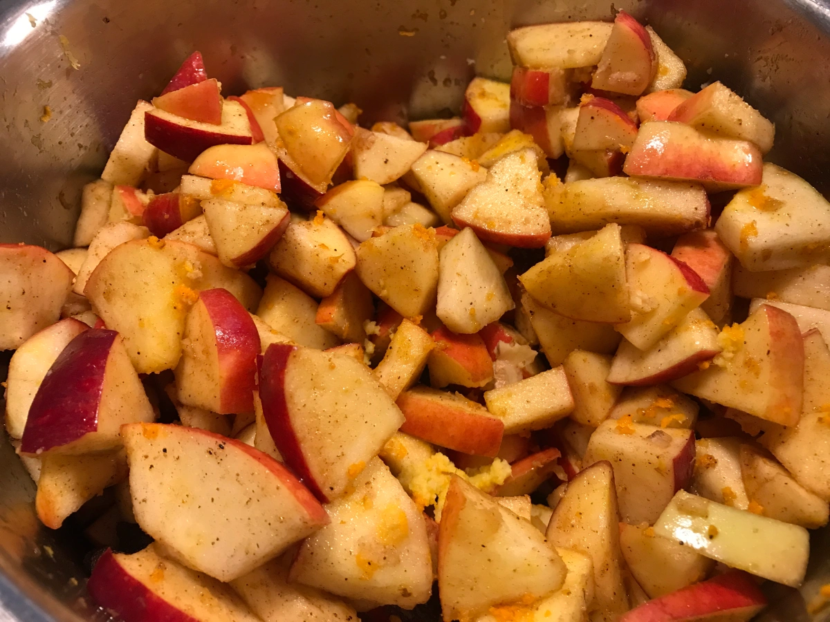 Power breakfast: seasonal apple compote